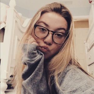Meet your Posher, Kaylee